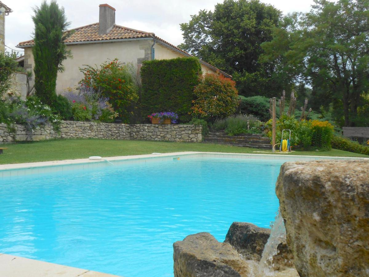 Les Tamaris Castelnau-sur-Gupie Exterior foto