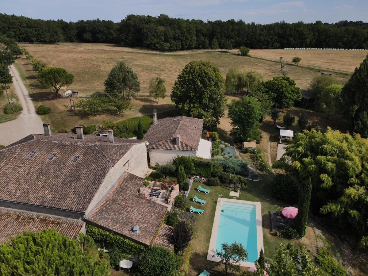 Les Tamaris Castelnau-sur-Gupie Exterior foto